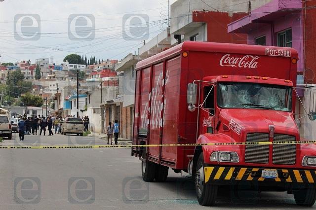 Niña muere atropellada por un camión de Coca-Cola